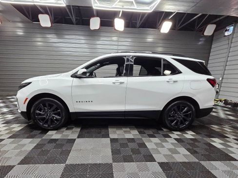 Used 2022 Chevrolet Equinox RS AWD/4WD image 9