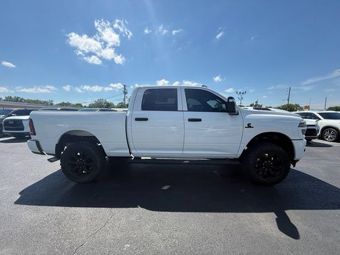 Used 2026 RAM 2500 Tradesman AWD/4WD image 2