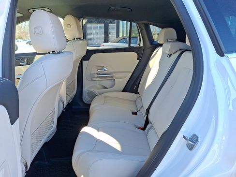 Used 2026 Mercedes-Benz GLA 250 4MATIC image 10