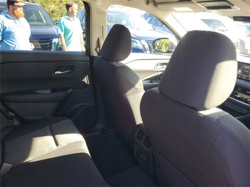 New 2026 Nissan Rogue SV image 28