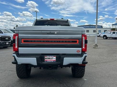 New 2026 Ford F250 Lariat w/ Black Appearance Package AWD/4WD image 4