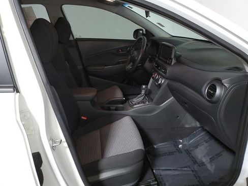 Used 2021 Hyundai Kona SEL image 9
