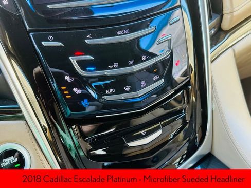 Used 2018 Cadillac Escalade Platinum RWD image 30