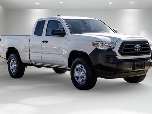 Used 2021 Toyota Tacoma SR image 5