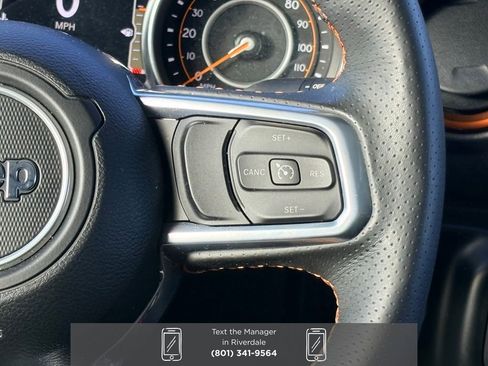 Used 2023 Jeep Gladiator Mojave w/ Cold Weather Group image 15