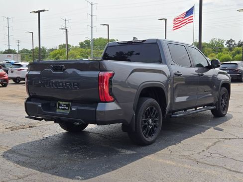 Used 2025 Toyota Tundra Limited AWD/4WD image 19