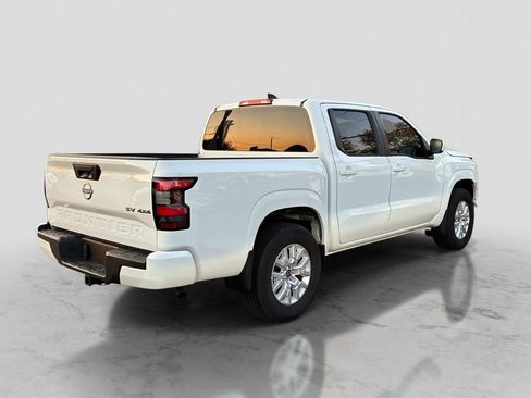 Certified 2023 Nissan Frontier SV w/ Tow Package AWD/4WD image 7