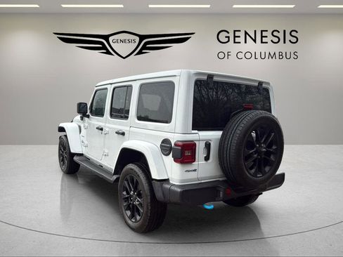 Used 2024 Jeep Wrangler Unlimited Sahara AWD/4WD image 3