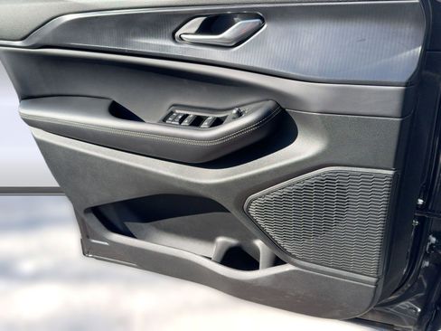 New 2025 Jeep Grand Cherokee Laredo X image 11