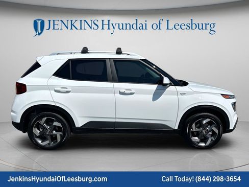 New 2026 Hyundai Venue SEL FWD image 3