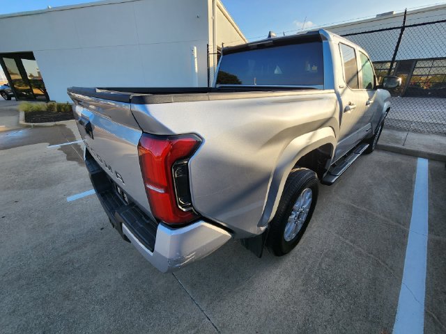 Used 2024 Toyota Tacoma SR5 RWD image 4