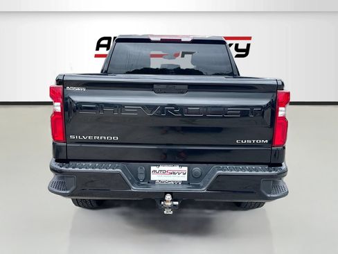 Used 2021 Chevrolet Silverado 1500 Custom w/ Safety Confidence Package RWD image 6