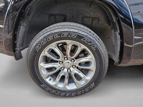 Used 2019 RAM 1500 Laramie w/ Sport Appearance Package AWD/4WD image 19