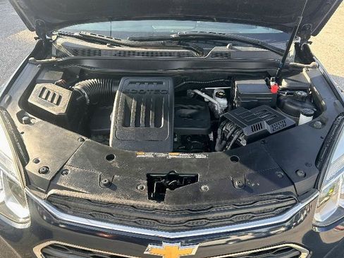 Used 2017 Chevrolet Equinox LS AWD/4WD image 12