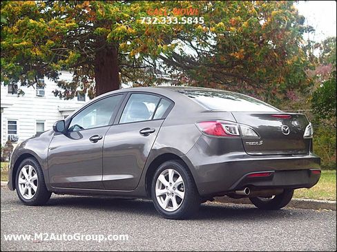 Used 2010 MAZDA MAZDA3 i Touring image 3