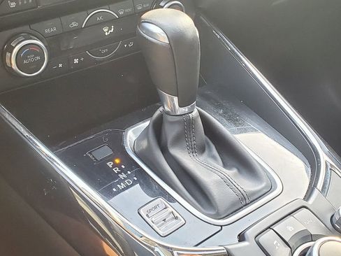 Used 2018 MAZDA CX-9 Touring w/ Touring Premium Package image 28