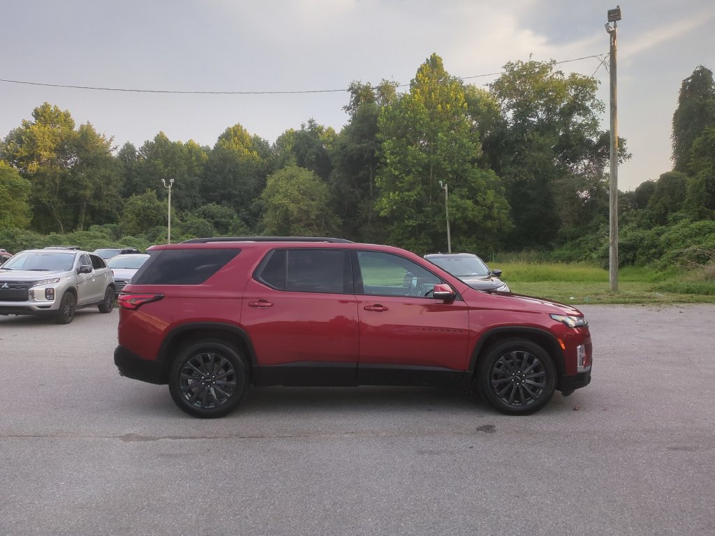 Used 2023 Chevrolet Traverse RS AWD/4WD image 46