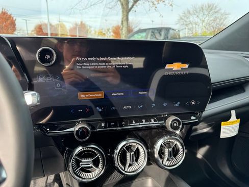 New 2026 Chevrolet Blazer EV LT AWD/4WD image 14