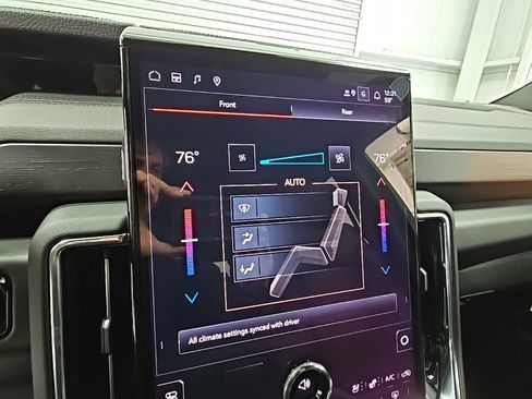 New 2026 GMC Yukon XL Denali image 14