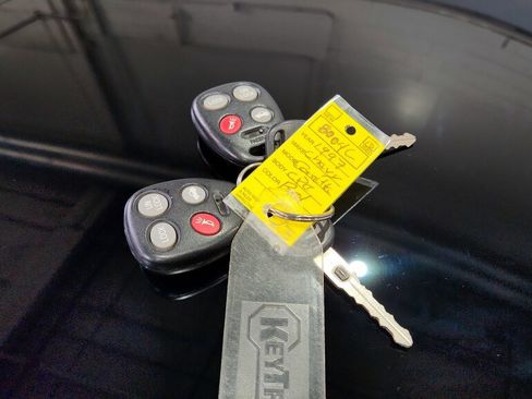 Used 1997 Chevrolet Corvette Coupe w/ Memory Pkg image 30