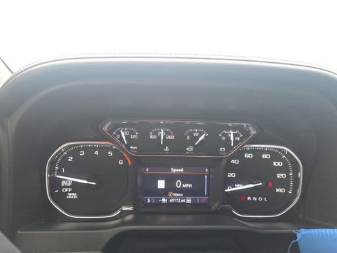 Used 2021 GMC Sierra 1500 AT4 w/ AT4 Value Package AWD/4WD image 12
