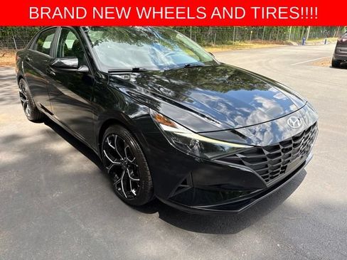 Used 2023 Hyundai Elantra SEL w/ Convenience Package FWD image 7