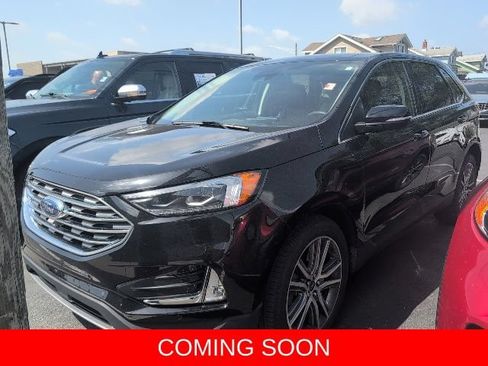 Used 2023 Ford Edge Titanium w/ Equipment Group 301A AWD/4WD image 3