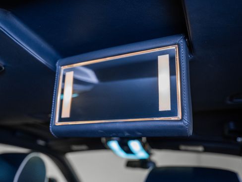 Used 2011 Rolls-Royce Phantom Sedan RWD image 46