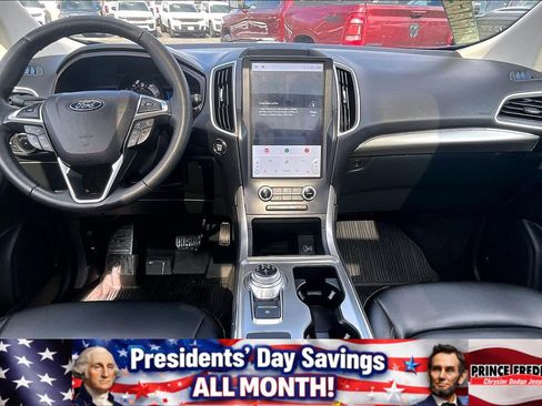 Used 2022 Ford Edge SEL w/ Convenience Package image 12