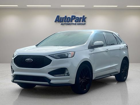 Used 2022 Ford Edge ST-Line w/ Class II Trailer Tow Package AWD/4WD image 3