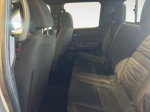 Used 2023 Nissan Frontier PRO-4X w/ Pro Convenience Package image 18