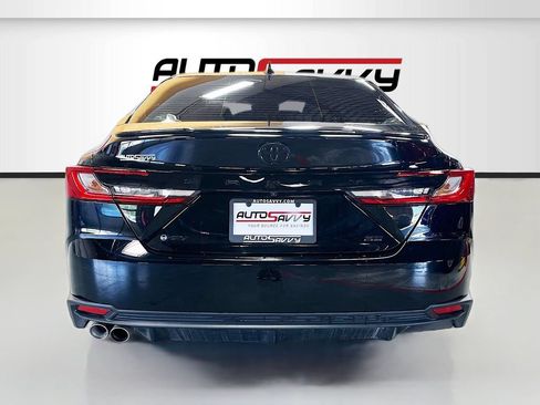 Used 2026 Toyota Camry SE w/ Multimedia Upgrade Package FWD image 6