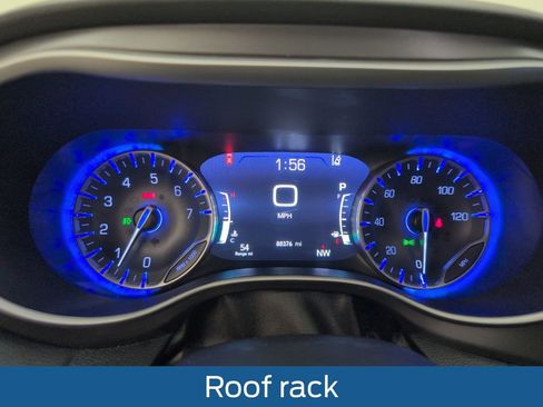 Used 2022 Chrysler Pacifica Touring-L FWD image 22