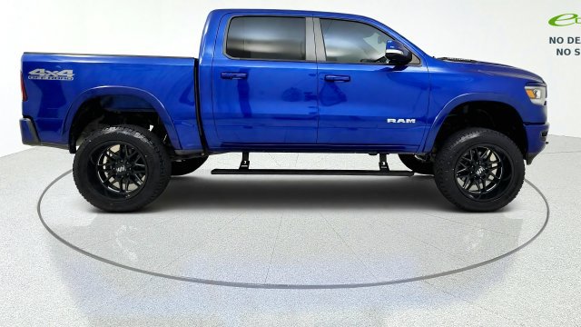 Used 2019 RAM 1500 Laramie w/ Sport Appearance Package AWD/4WD image 9