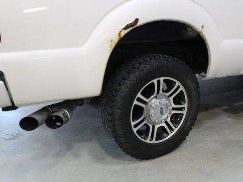 Used 2016 Ford F350 Platinum w/ Platinum Package AWD/4WD image 24