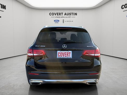 Used 2018 Mercedes-Benz GLC 300 4MATIC image 4