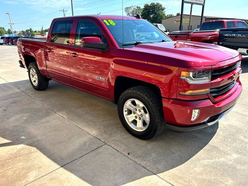 Used 2018 Chevrolet Silverado 1500 LT w/ Texas Edition image 1