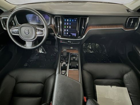 Used 2024 Volvo S60 B5 Plus image 26
