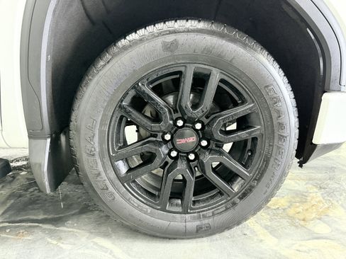 Used 2020 GMC Sierra 1500 Elevation image 29