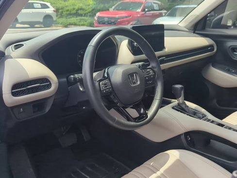 Used 2023 Honda HR-V EX-L image 6