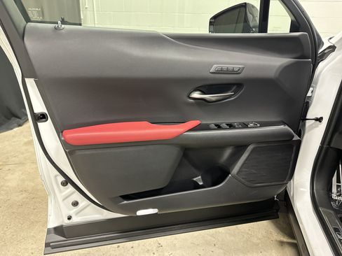 Used 2024 Lexus UX 250h F Sport AWD/4WD image 14