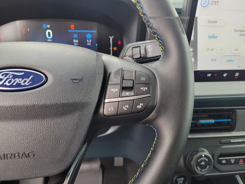 New 2026 Ford Maverick Lobo image 13