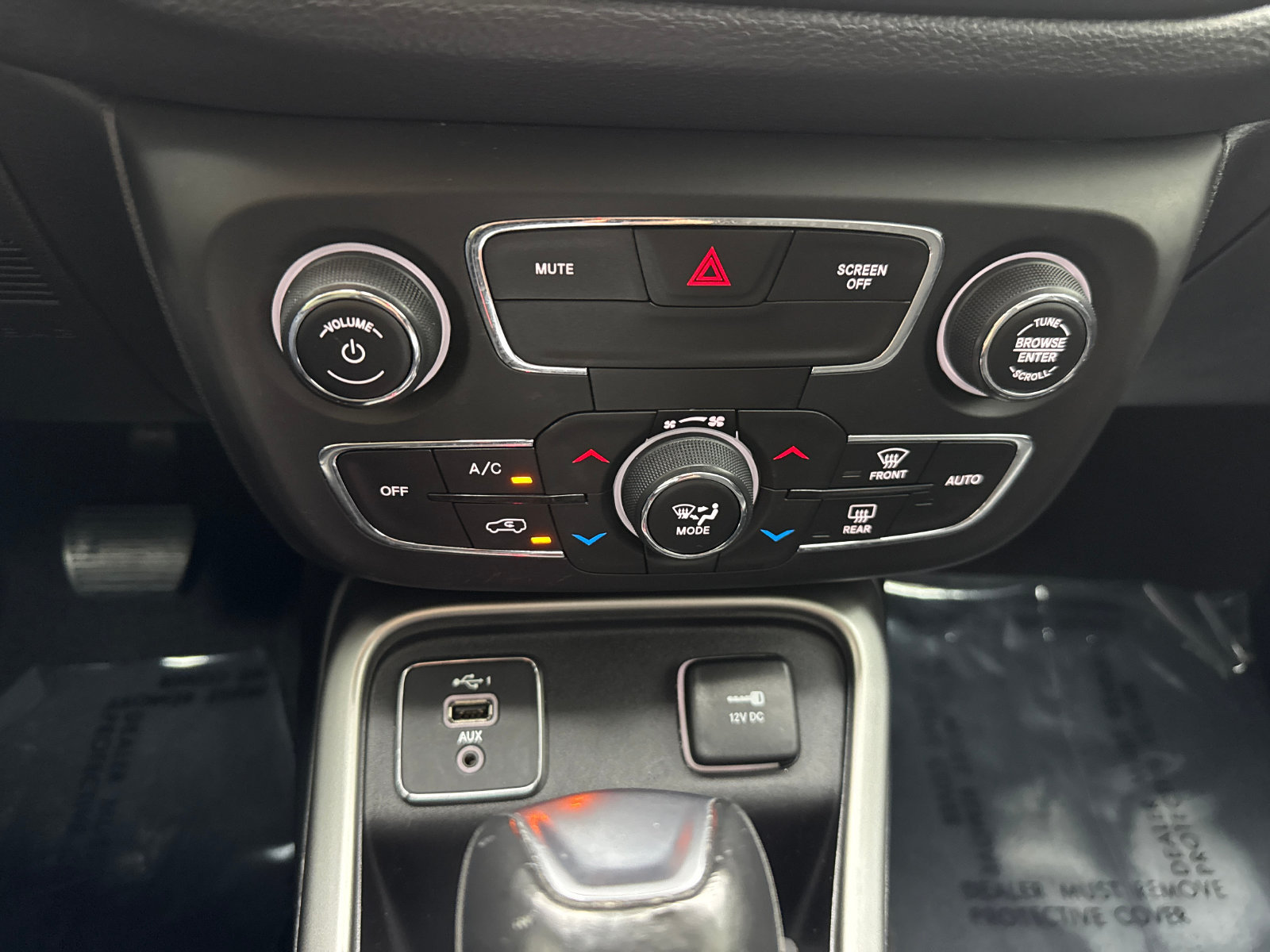 Used 2020 Jeep Compass Latitude w/ Popular Equipment Group FWD image 25