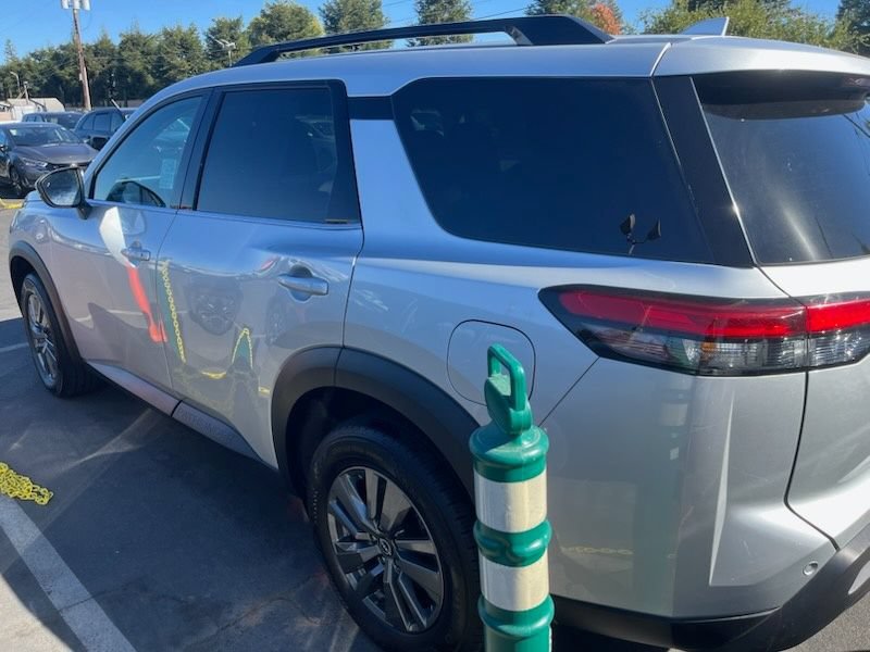 Used 2025 Nissan Pathfinder SV AWD/4WD image 4