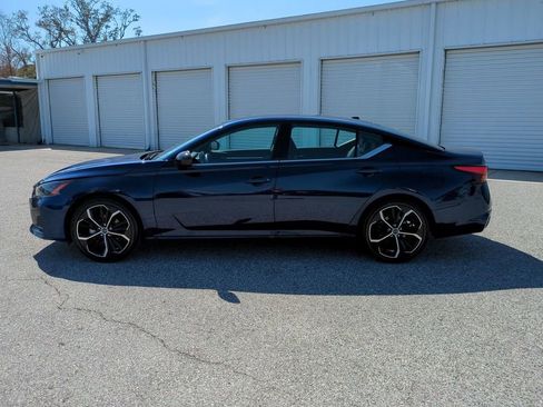 Certified 2024 Nissan Altima 2.5 SR image 8