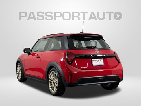 Certified 2025 MINI Cooper S image 5