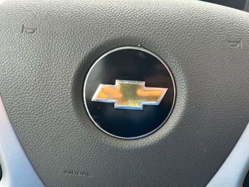 Used 2011 Chevrolet Traverse LS image 21