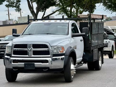 Used 2018 RAM 5500 Tradesman w/ Power & Remote Entry Group RWD image 3