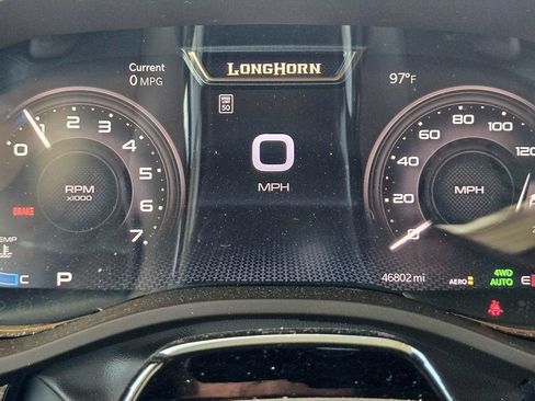 Used 2025 RAM 1500 Limited AWD/4WD image 13