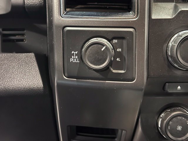 Used 2018 Ford F150 XLT w/ Equipment Group 302A Luxury AWD/4WD image 13